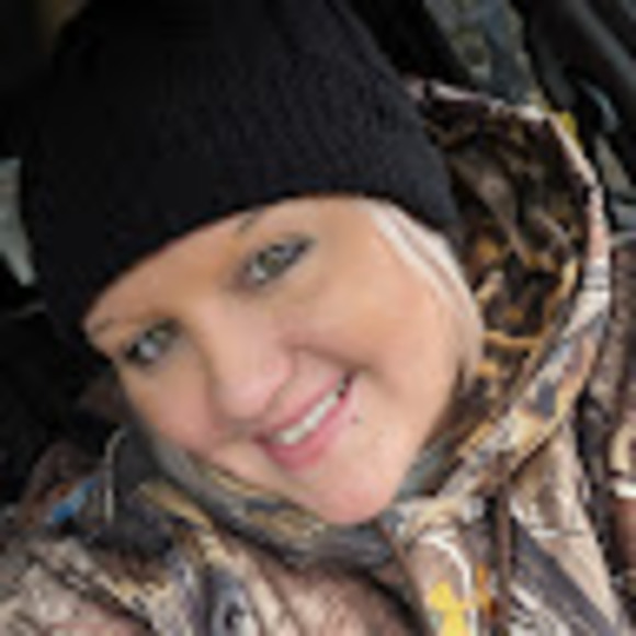 Meet your Posher, Danielle - Picture 1 of 1